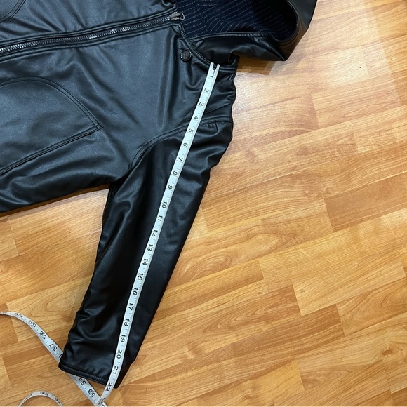 Boys Reversible Coat🎈🎈🎈 - Picture 9 of 13